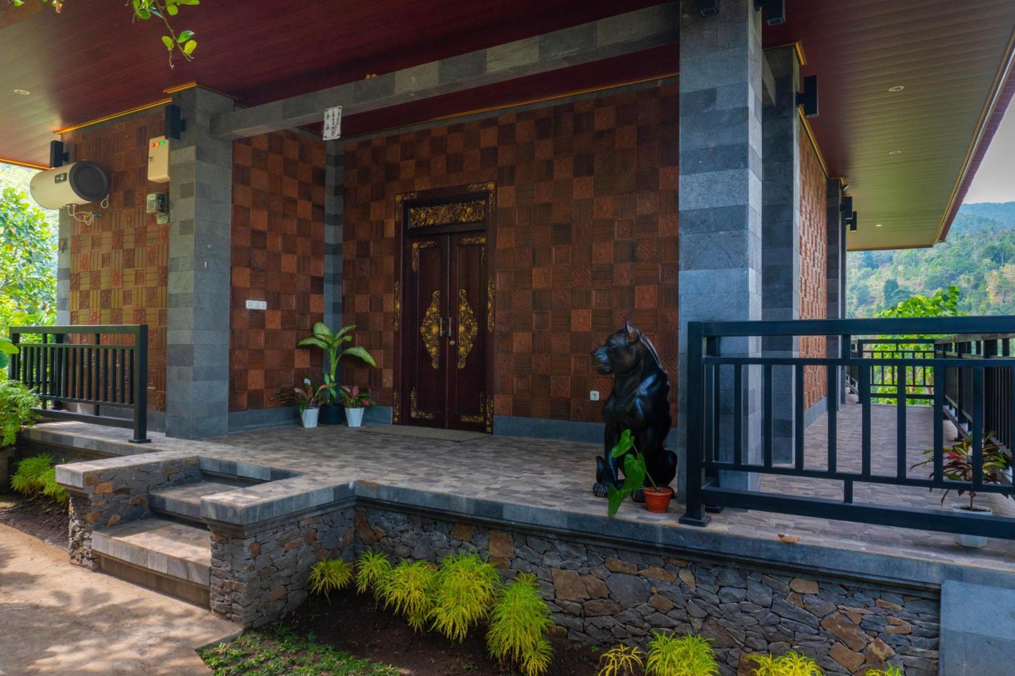 Villa Selonding Batu โลวินา ภายนอก รูปภาพ