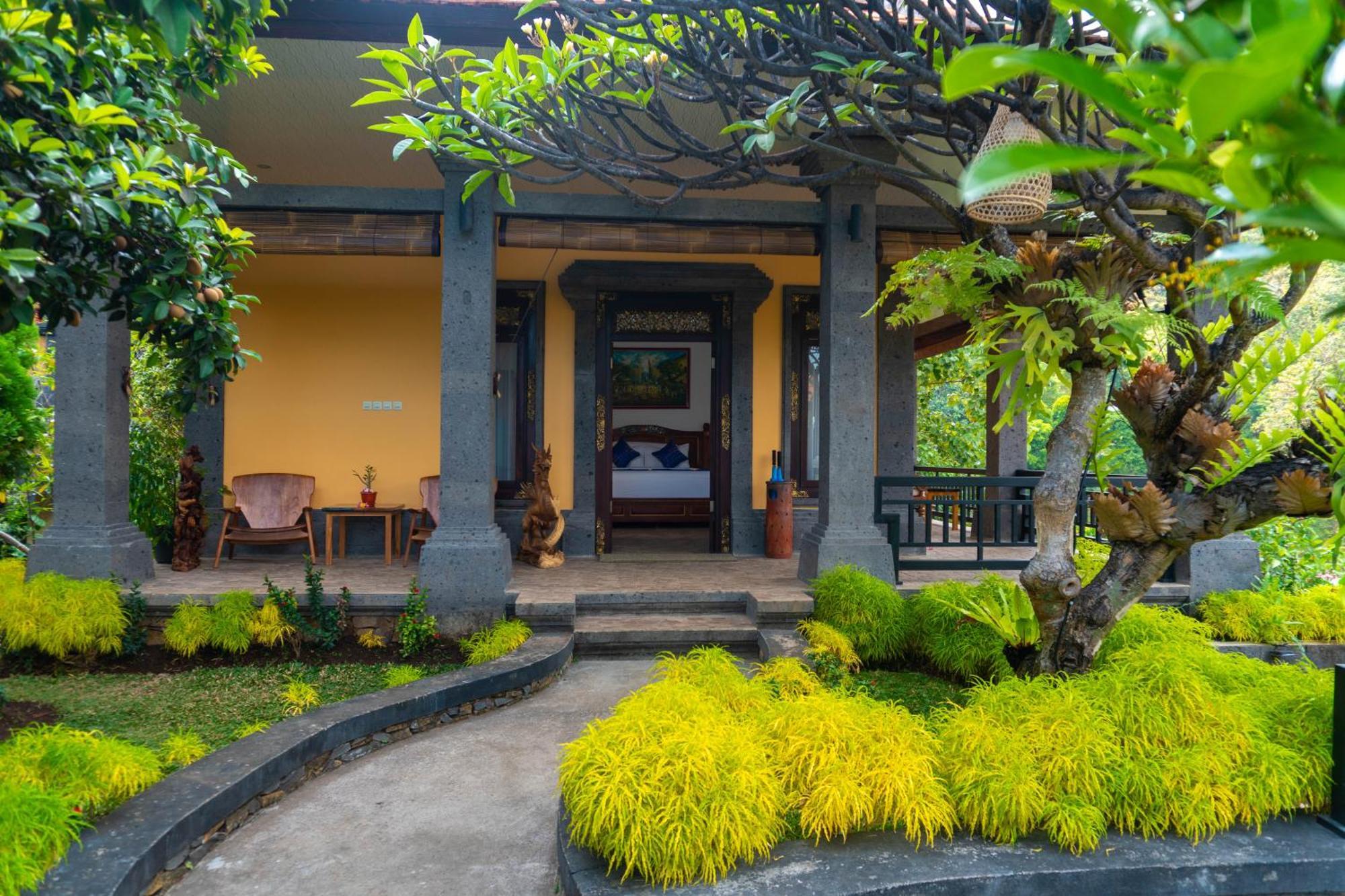 Villa Selonding Batu โลวินา ภายนอก รูปภาพ