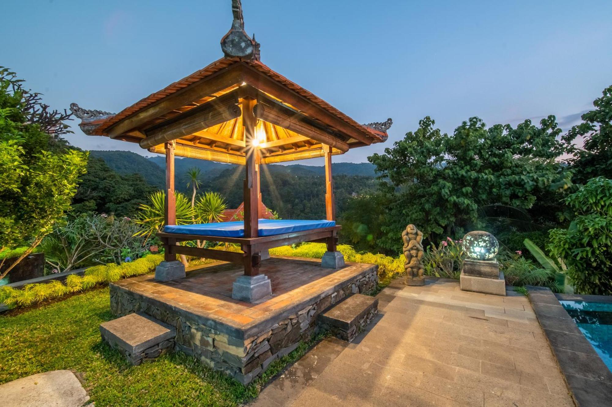 Villa Selonding Batu โลวินา ภายนอก รูปภาพ